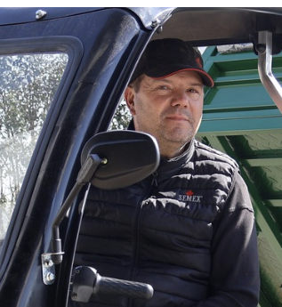 L.B. - Allevatore di vacche da latte